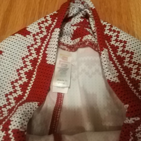 NEW Lularoe Holiday Paw Print Leggings OS - Picture 2 of 3